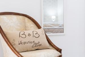 Posezení v ubytování B&B VESUVIAN STONE