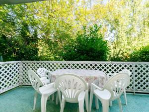 Vonkajšia záhrada v ubytovaní Holiday Home Elisabeth by Interhome