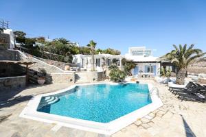 Bazén v ubytovaní Ozar Villas Mykonos alebo v jeho blízkosti + 37 fotografií