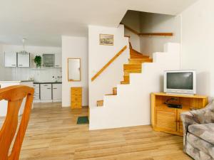 Kuchyňa alebo kuchynka v ubytovaní Holiday Home Elisabeth by Interhome
