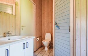 Koupelna v ubytování Holiday Home Laxtonvej Humble
