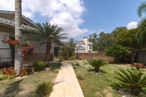Zahrada ubytování Casa c piscina, churrasq e Wi-Fi, lazer completo