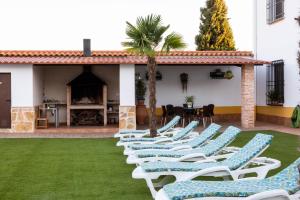 A garden outside Casa Rural Los Llanos