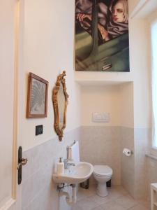 Koupelna v ubytování B&B Genova Centro