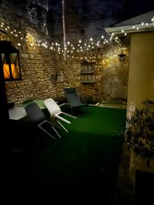 Patio alebo iná vonkajšia časť ubytovania La Petite Rochambelle (hyper centre-ville)