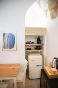A kitchen or kitchenette at San Biagio di sotto