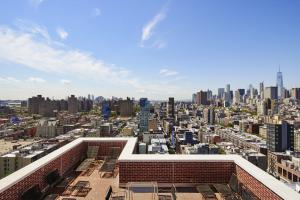Cảnh New York hoặc tầm nhìn thành phố từ khách sạn