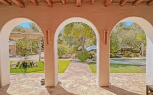 Aed väljaspool majutusasutust La Finca Agroturismo Can Bet