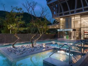 Bazén v ubytování Orient Luxury Hotel-Jiaoxi nebo v jeho okolí