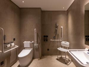 Bilik mandi di Orient Luxury Hotel-Jiaoxi