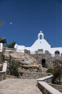 A local landmark close to A villát