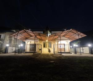 Φωτογραφία από το άλμπουμ του Tranquil Oasis - A Villa Escape 6BHK σε Karjat