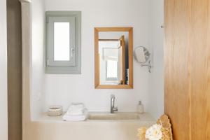 A bathroom at Ker Estate by Ethos Hospitality
