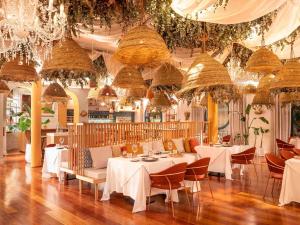 Restaurace v ubytování SO/ Sotogrande Spa & Golf Resort Hotel