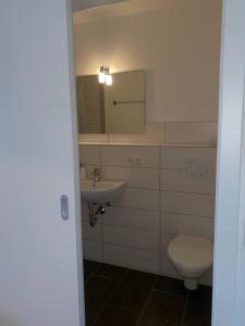 Phòng tắm tại Hübsches Apartment in süßem Ort