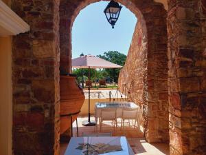 A restaurant or other place to eat at BELLA CISTERNA