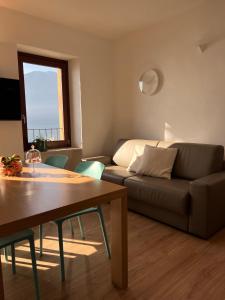 Φωτογραφία από το άλμπουμ του Al Porticciolo - Casa Vacanze σε Marone