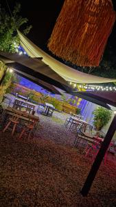 Galería fotográfica de Urban Hostal San Gil- Piscina Restaurante Bar en San Gil
