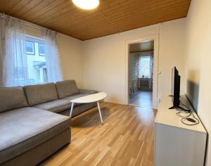Posezení v ubytování Newly renovated holiday home in the center of Ljungbyhed