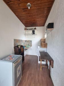 Gallery image of Suite em Paquetá in Rio de Janeiro +4 photos