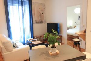 Χώρος καθιστικού στο Hotegam agency, 70 rue Thiers Championnet, close SNCF, new & design, 2 bedrooms, 1 office
