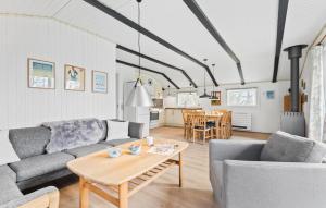 Posezení v ubytování Holiday Home Nøddehaven Iii