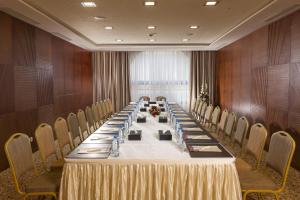 Concorde Sfax Centre商务区和/或会议室