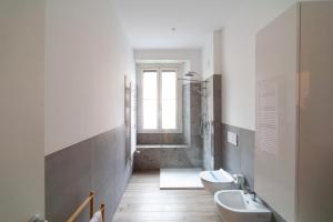 O baie la Hbhall Porta Romana Suite