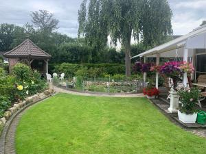Zahrada ubytování Großes Haus mit Top-Garten mitten in Haselünne