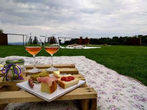 Nápoje v ubytování AgriHotel Villa Ambra