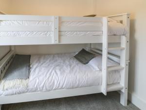 Krevet ili kreveti na sprat u jedinici u okviru objekta Merywen Cottage