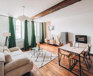 Posezení v ubytování Appartement vue sur château-fort 3 étoiles