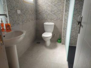 Koupelna v ubytování Makramia New Studio