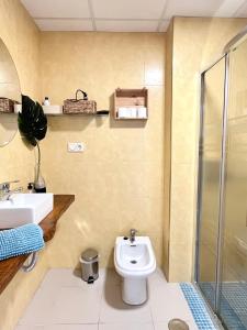 Łazienka w obiekcie Apartamento San Juan 3