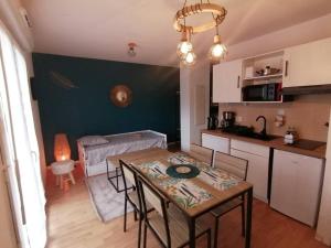 Dapur atau dapur kecil di Appartement de la Marmotte Cendrée, dans résidence de tourisme 3 étoiles +9 gambar