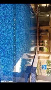 Piscina de la sau aproape de شقه متميزه بالحي التاسع