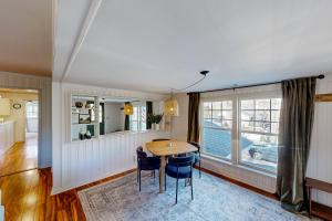 Φωτογραφία από το άλμπουμ του The Lakeway House σε Buford