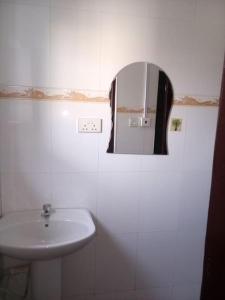 Un baño de Teiki's court