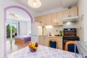 Kuchyň nebo kuchyňský kout v ubytování Apartments with a parking space Selce, Crikvenica - 22545