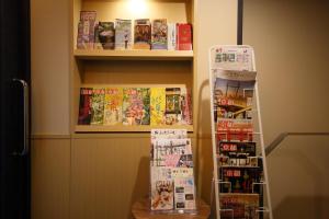 酒店内部图书馆