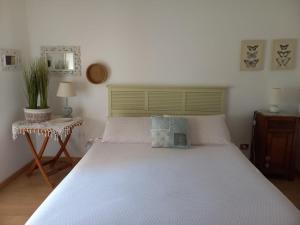 Voodi või voodid majutusasutuse B&B Lloc D'Or toas