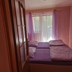 Φωτογραφία από το άλμπουμ του Ośrodek Wypoczynkowy Puszczyk Domek Akacjowy- Apartament -Willa σε Sierakow +15 φωτογραφίες