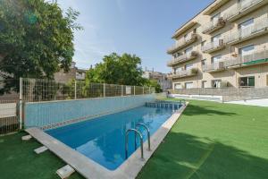 Bazén v ubytovaní HomeHolidaysRentals Blanescel - Costa Brava alebo v jeho blízkosti