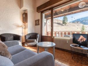 Prostor za sedenje u objektu Appartement La Clusaz, 4 pièces, 8 personnes - FR-1-304-3