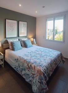 Postel nebo postele na pokoji v ubytování Appartement Pinede Man Yelle