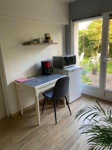 Fotografie z fotogalerie ubytování Chambre en duplex, entrée autonome, SDB privative v destinaci Taverny