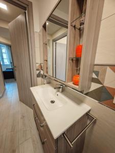 Koupelna v ubytování Domus Domy - Parcheggio privato