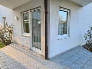 Το κτήριο όπου στεγάζεται  το διαμέρισμα