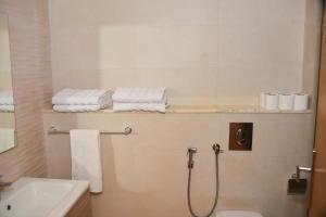 Bany a Luxurious Apt - Sea View