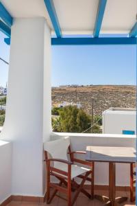 Balkón alebo terasa v ubytovaní Cycladic Luxurious Maisonette